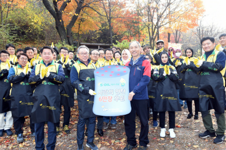 11년째 홍제동 개미마을에 ‘연탄나눔’