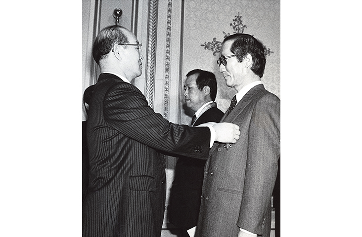 President Lee Seung-won won Iron Tower Order of Industrial Service Merit